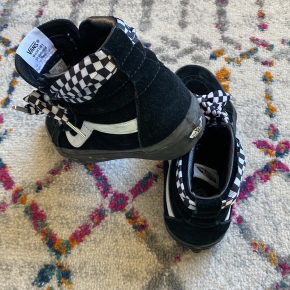 Sk8 high vans black with checkered laces. GREAT CONDITION! - Picture 7 of 7